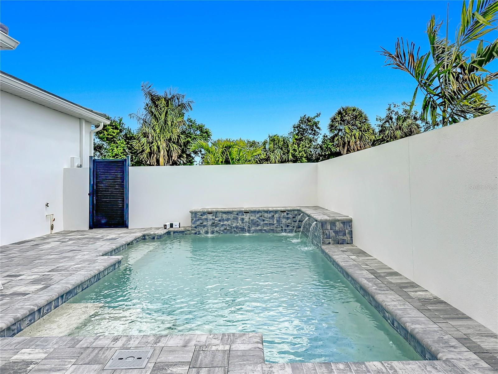6105 WHITE MANGROVE LN, BRADENTON, FL, 34210