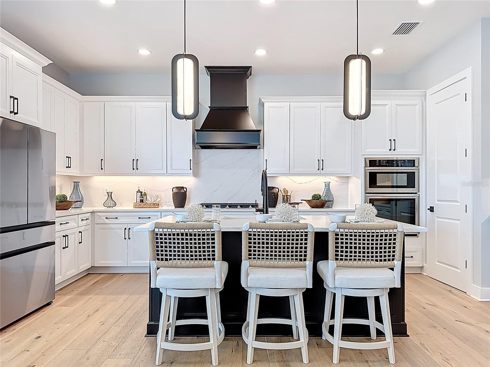 6105 WHITE MANGROVE LN, BRADENTON, FL, 34210