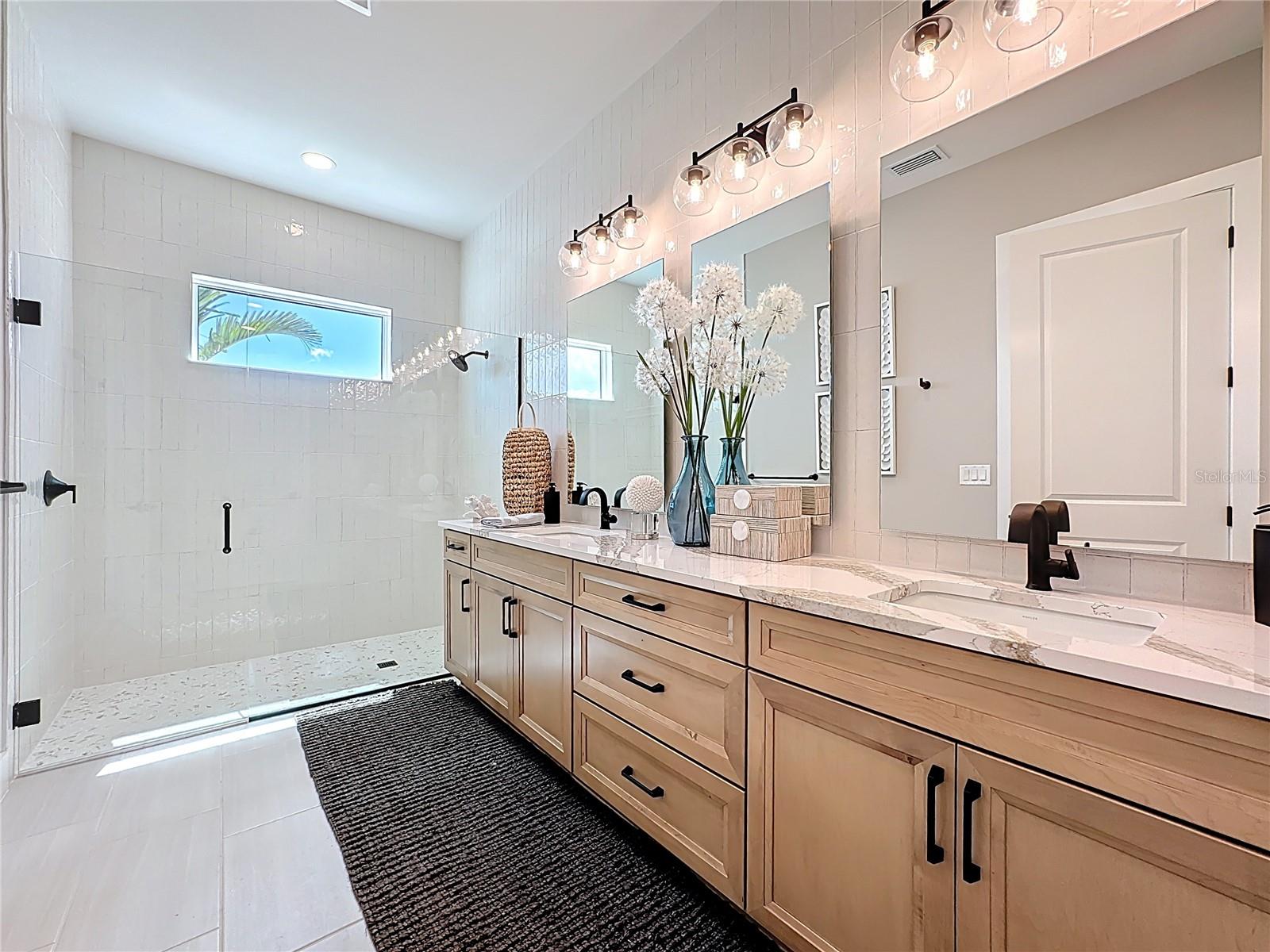 6105 WHITE MANGROVE LN, BRADENTON, FL, 34210