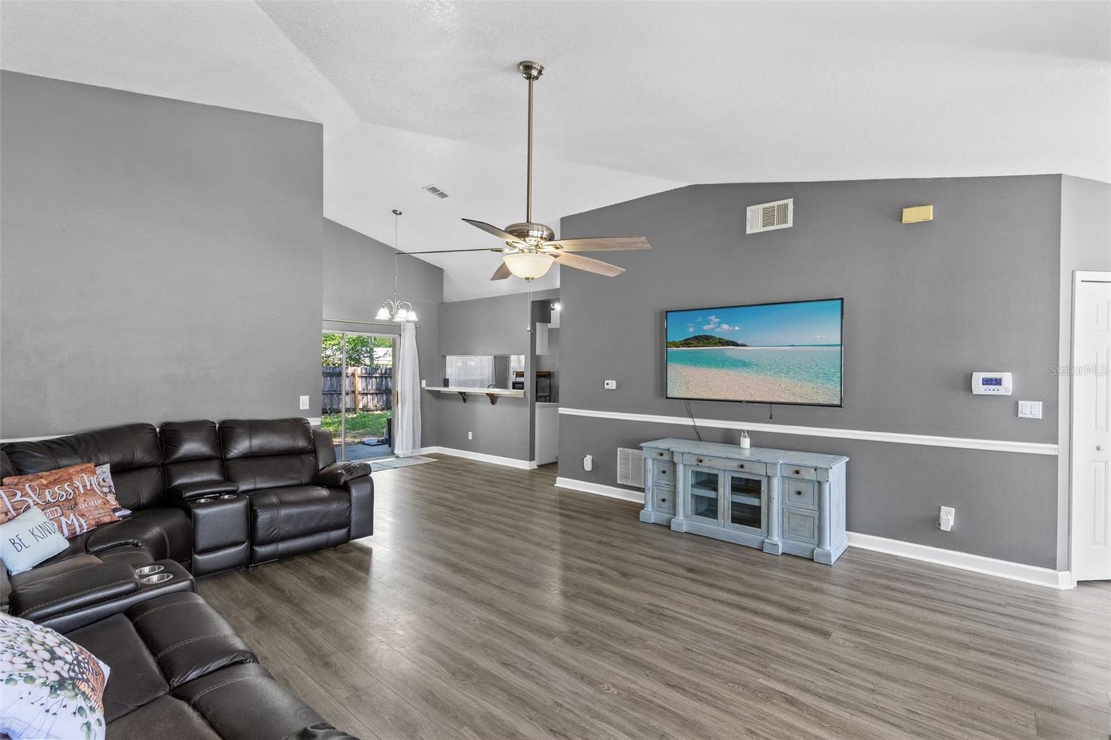 601 ARLINGTON CT, EUSTIS, FL, 32726