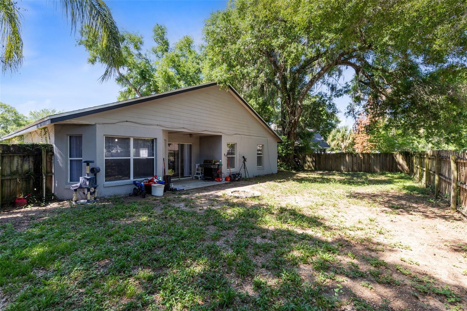 601 ARLINGTON CT, EUSTIS, FL, 32726