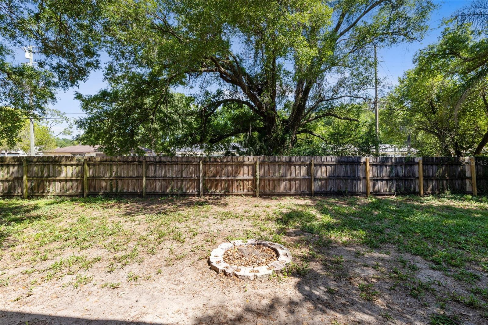 601 ARLINGTON CT, EUSTIS, FL, 32726