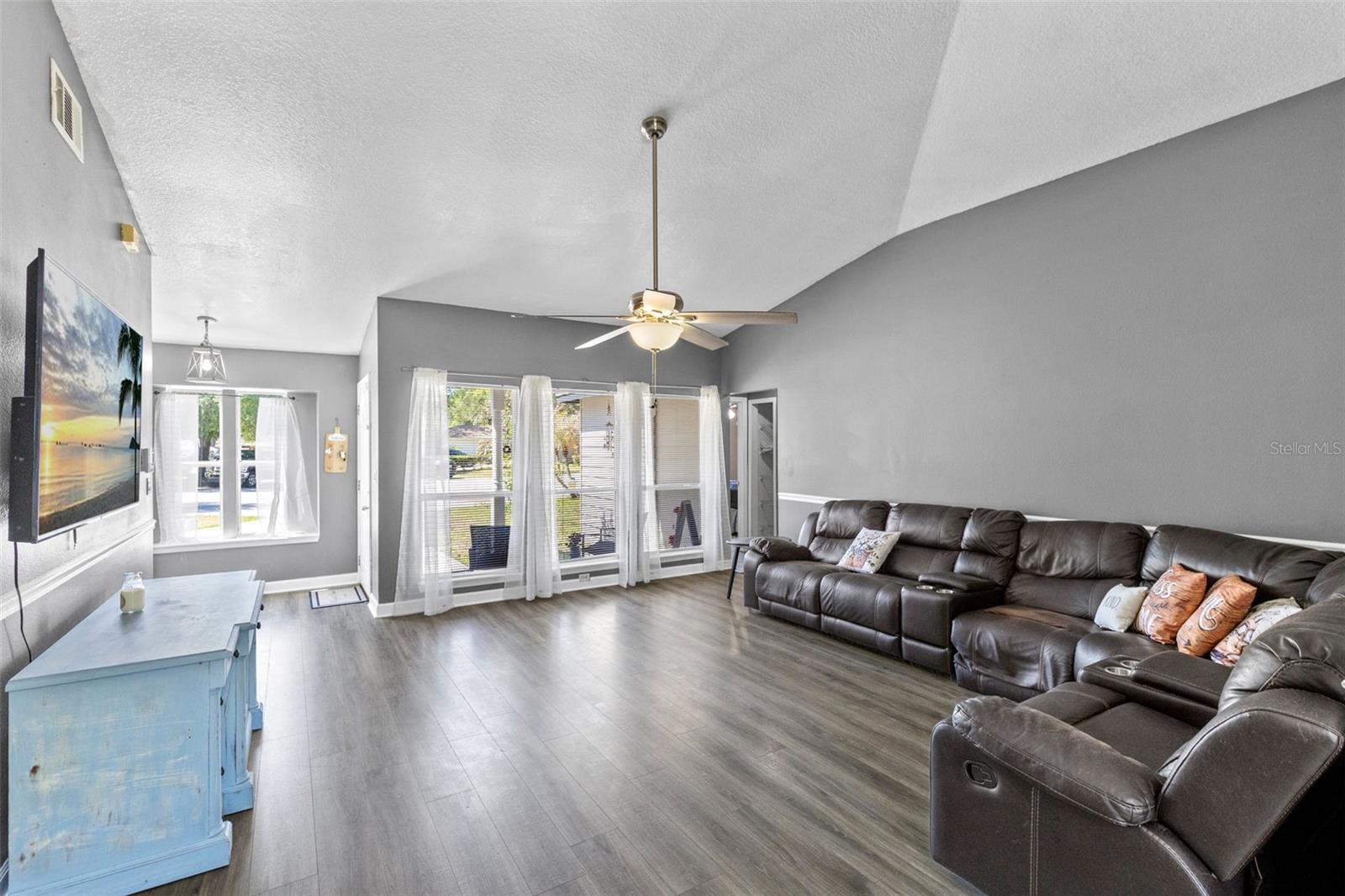 601 ARLINGTON CT, EUSTIS, FL, 32726