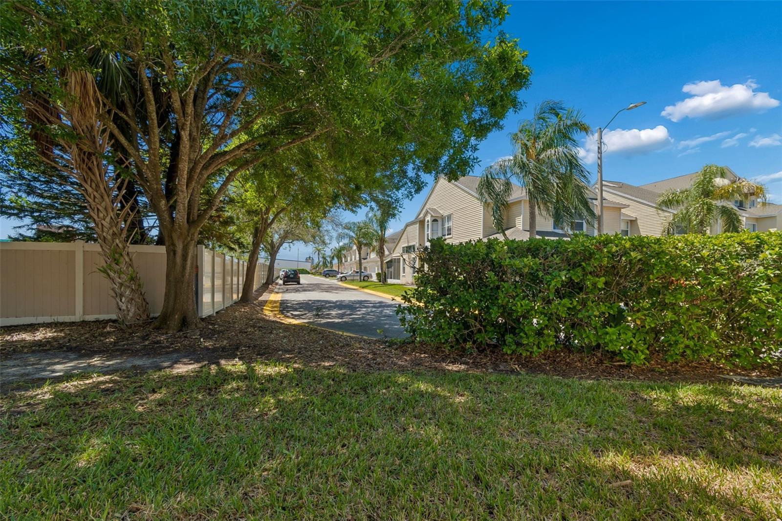 1050 STARKEY RD #207, LARGO, FL, 33771