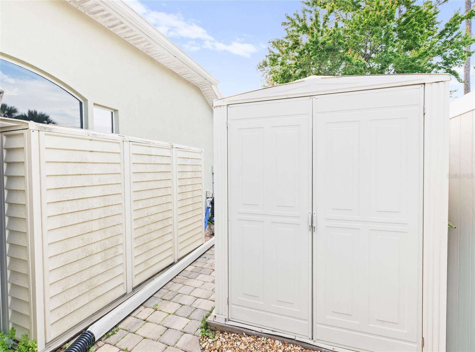 40 EDGEWATER DR, PALM COAST, FL, 32164