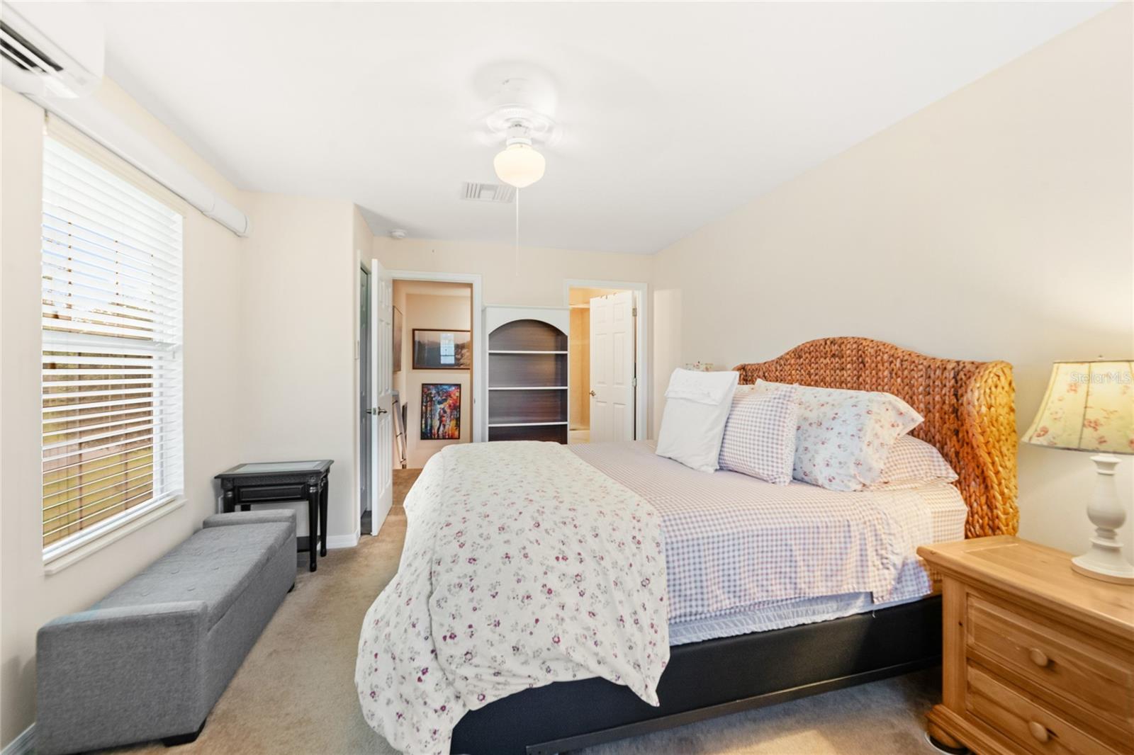 40 EDGEWATER DR, PALM COAST, FL, 32164