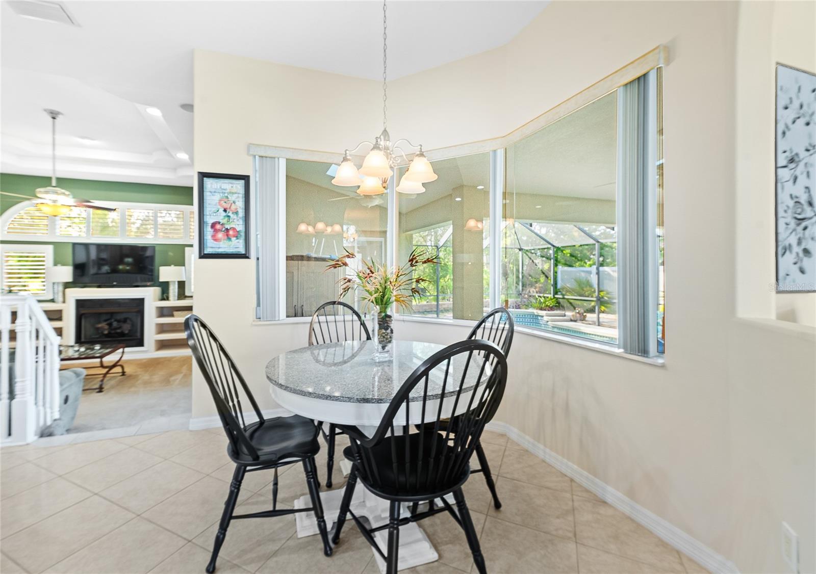 40 EDGEWATER DR, PALM COAST, FL, 32164