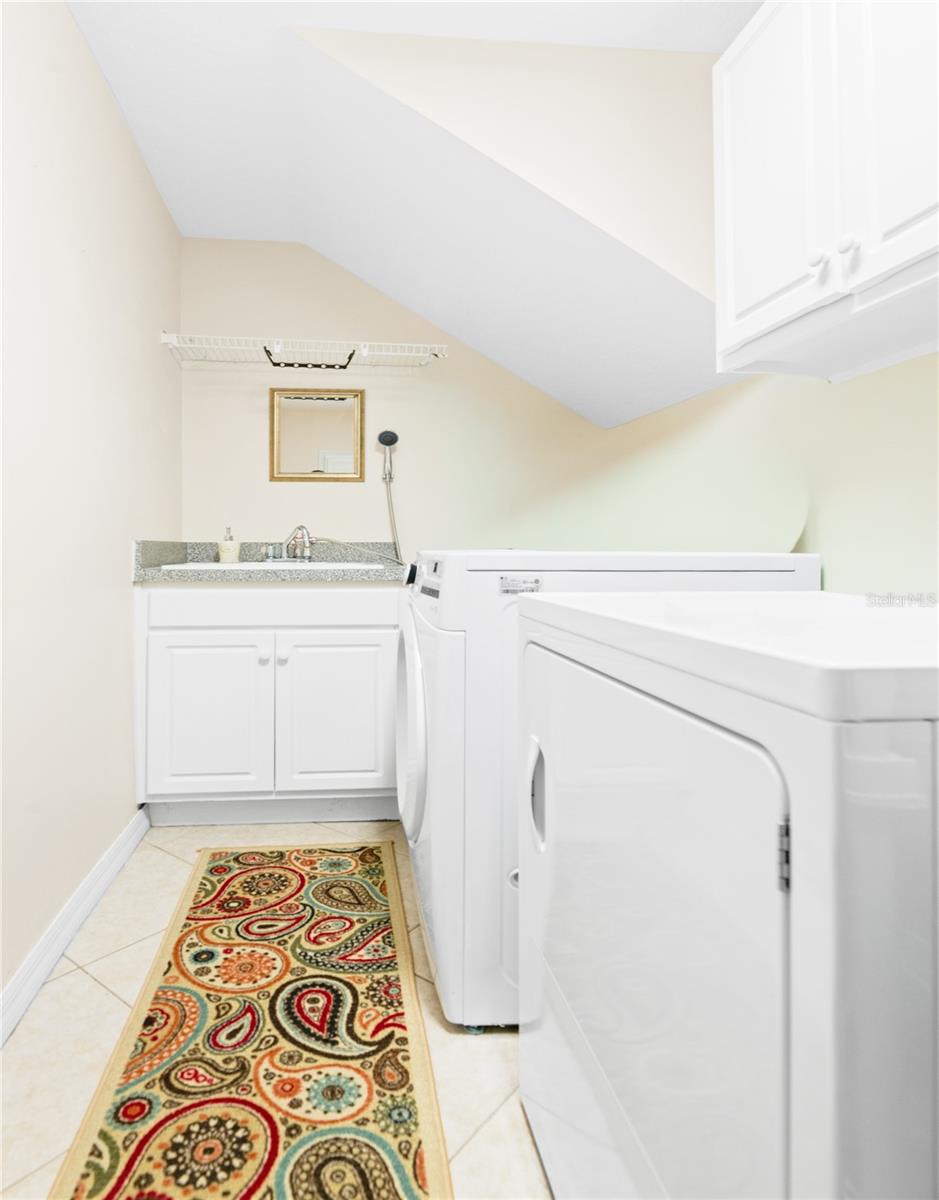 40 EDGEWATER DR, PALM COAST, FL, 32164