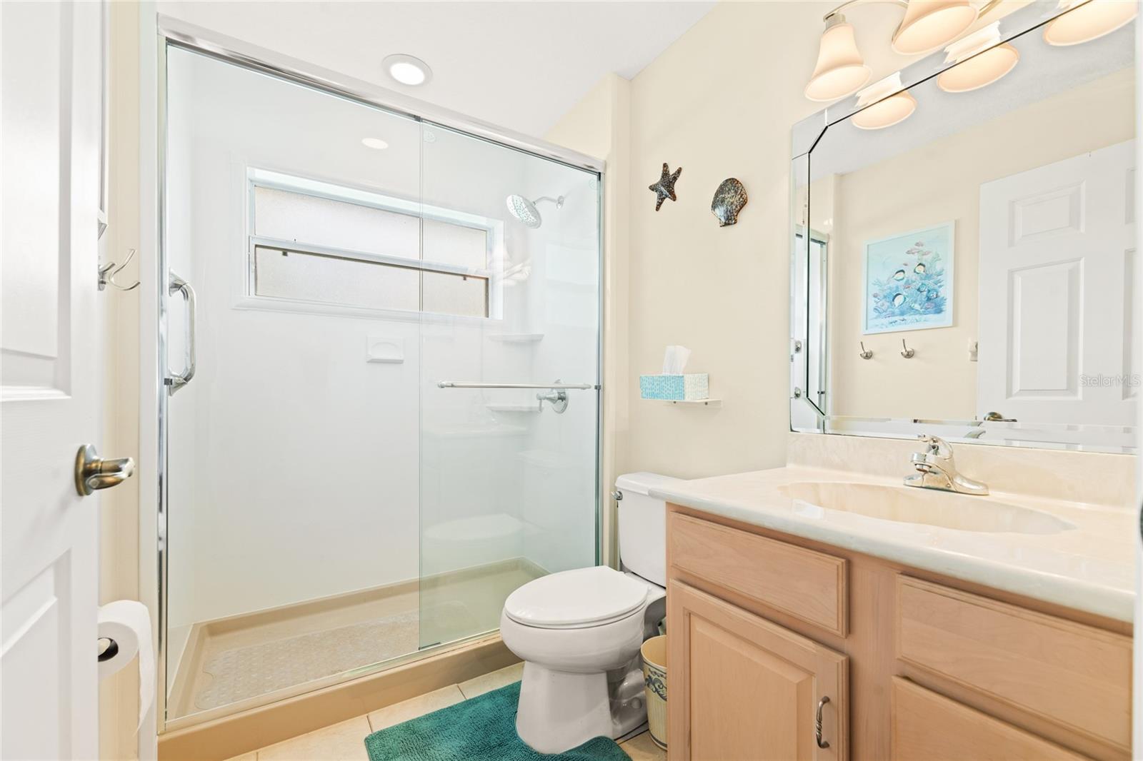 40 EDGEWATER DR, PALM COAST, FL, 32164