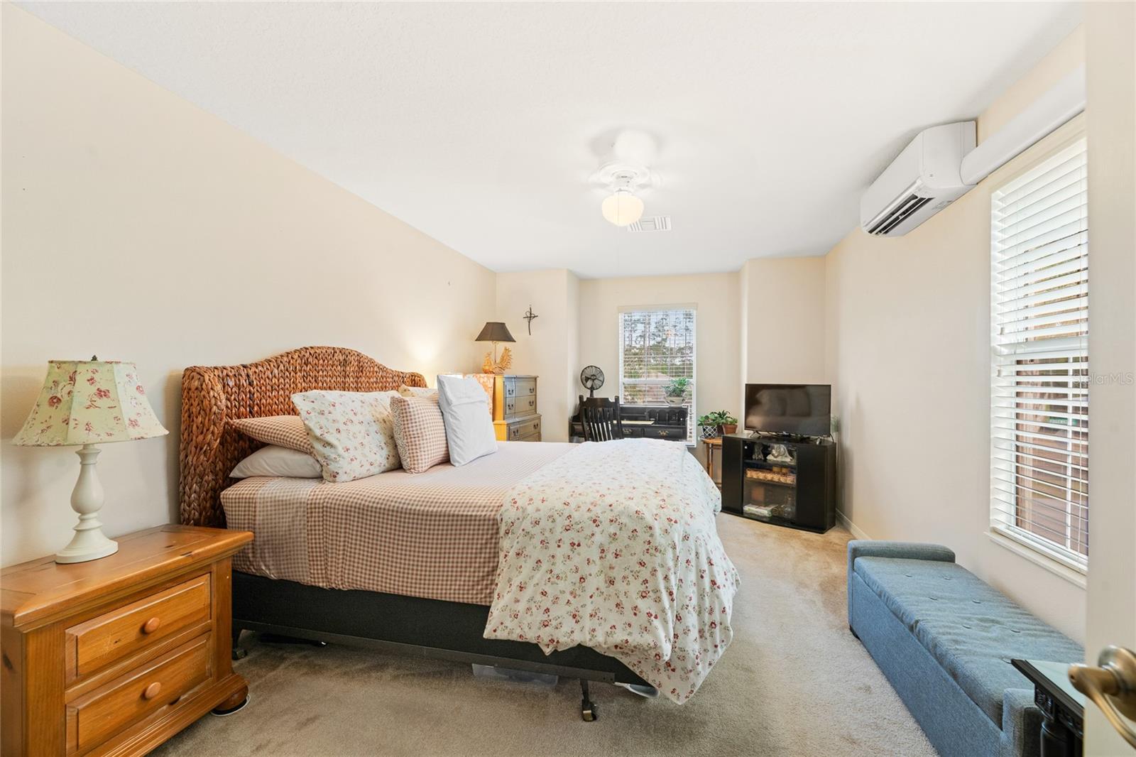 40 EDGEWATER DR, PALM COAST, FL, 32164