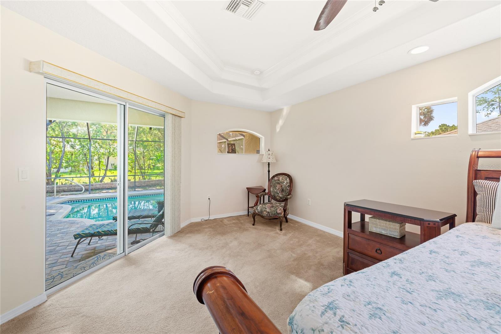 40 EDGEWATER DR, PALM COAST, FL, 32164