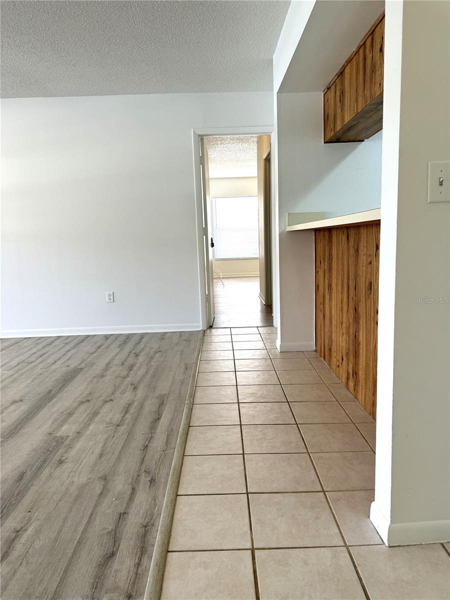 13608 S VILLAGE DR #8203, TAMPA, FL, 33618