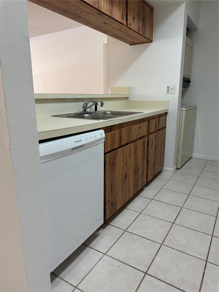 13608 S VILLAGE DR #8203, TAMPA, FL, 33618
