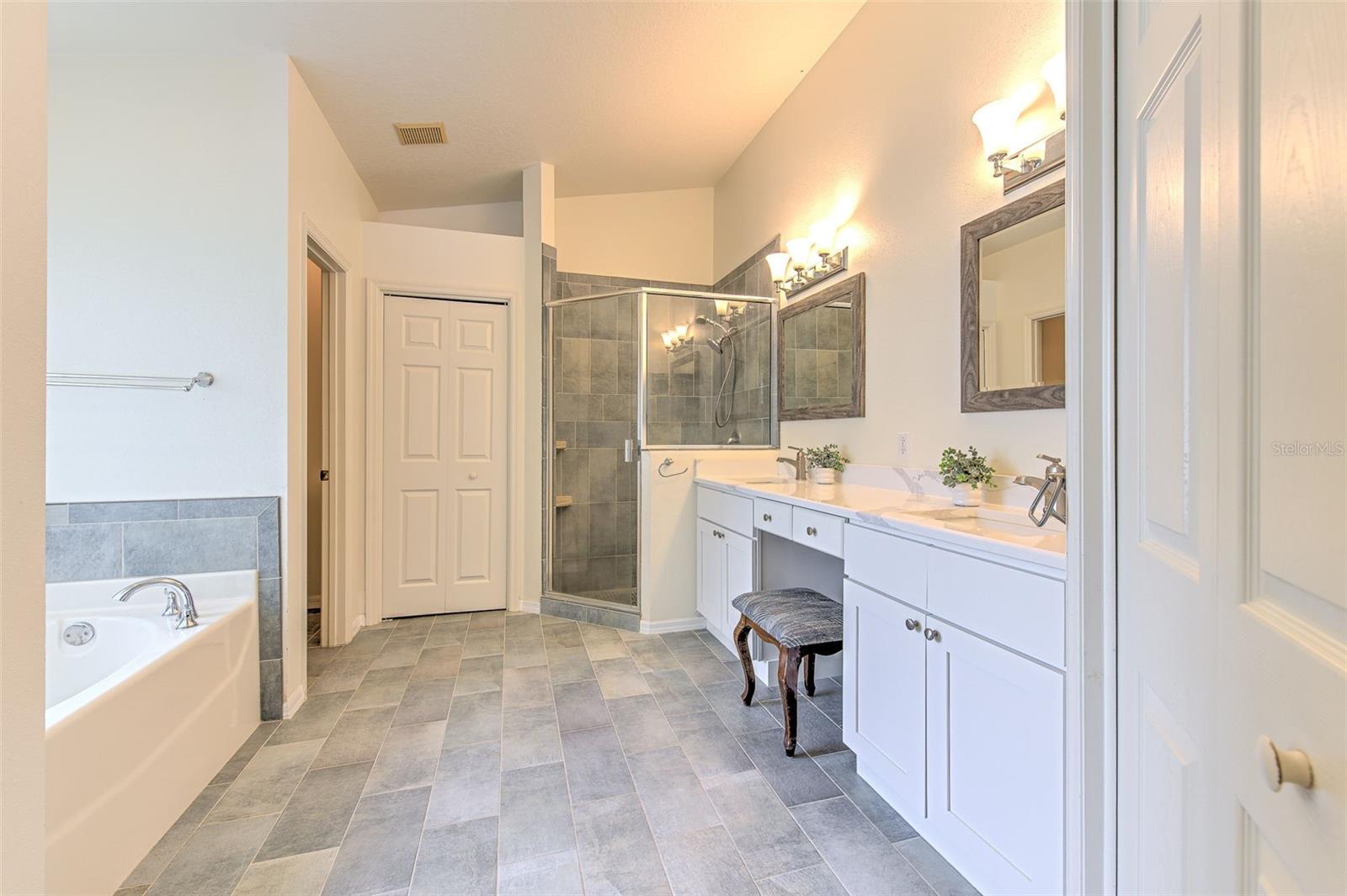 2626 BROOKVILLE DR, VALRICO, FL, 33596