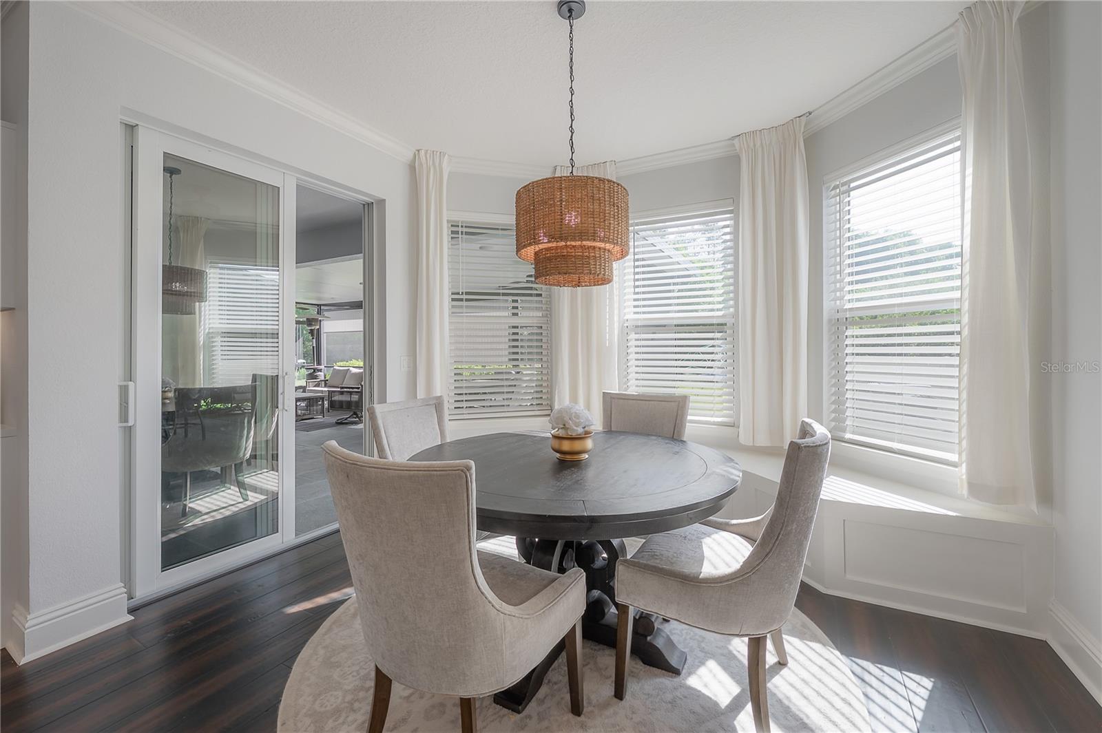 Breakfast Nook Slider to Lanai