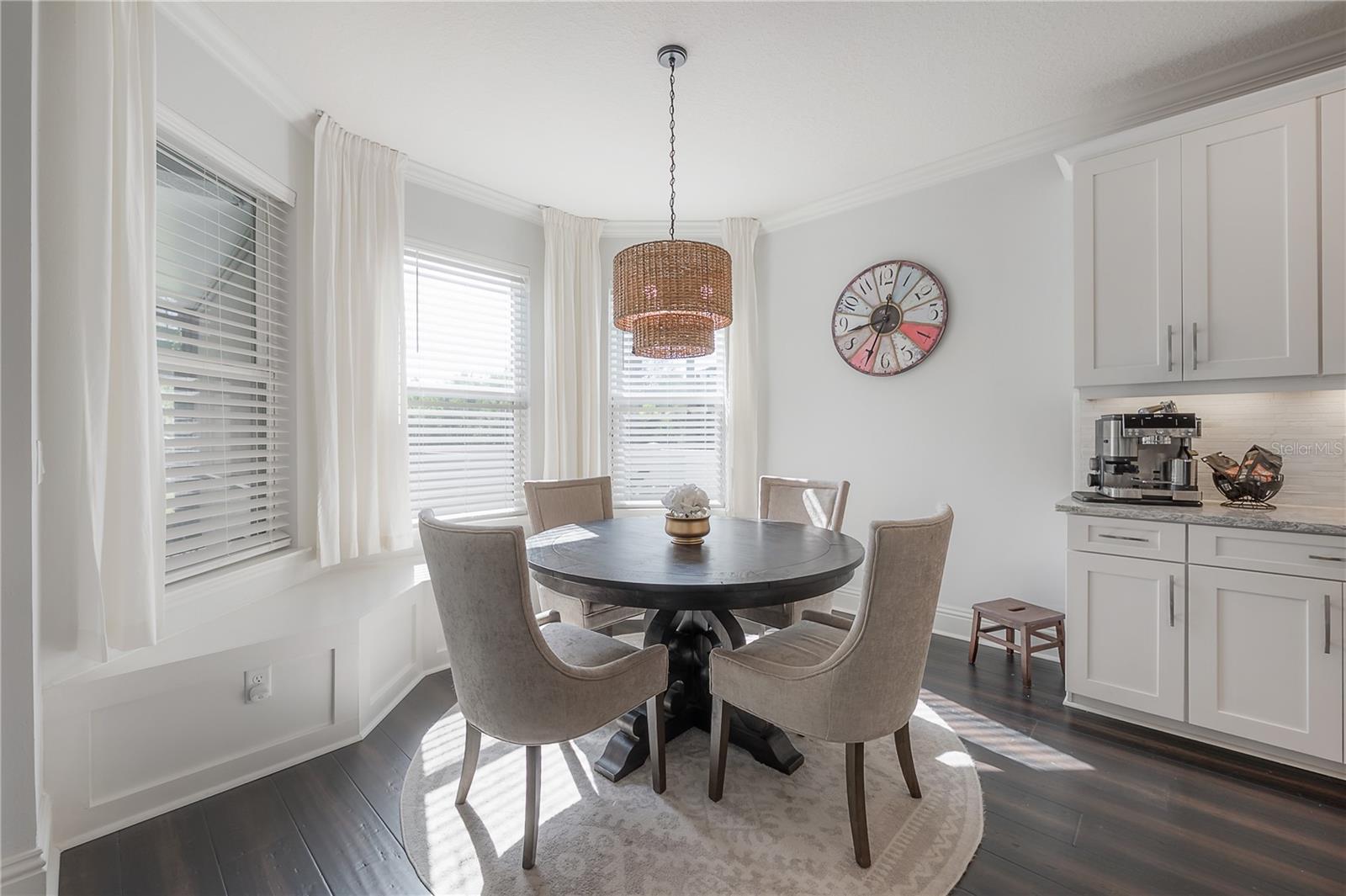 Breakfast Nook built-in bay window seating