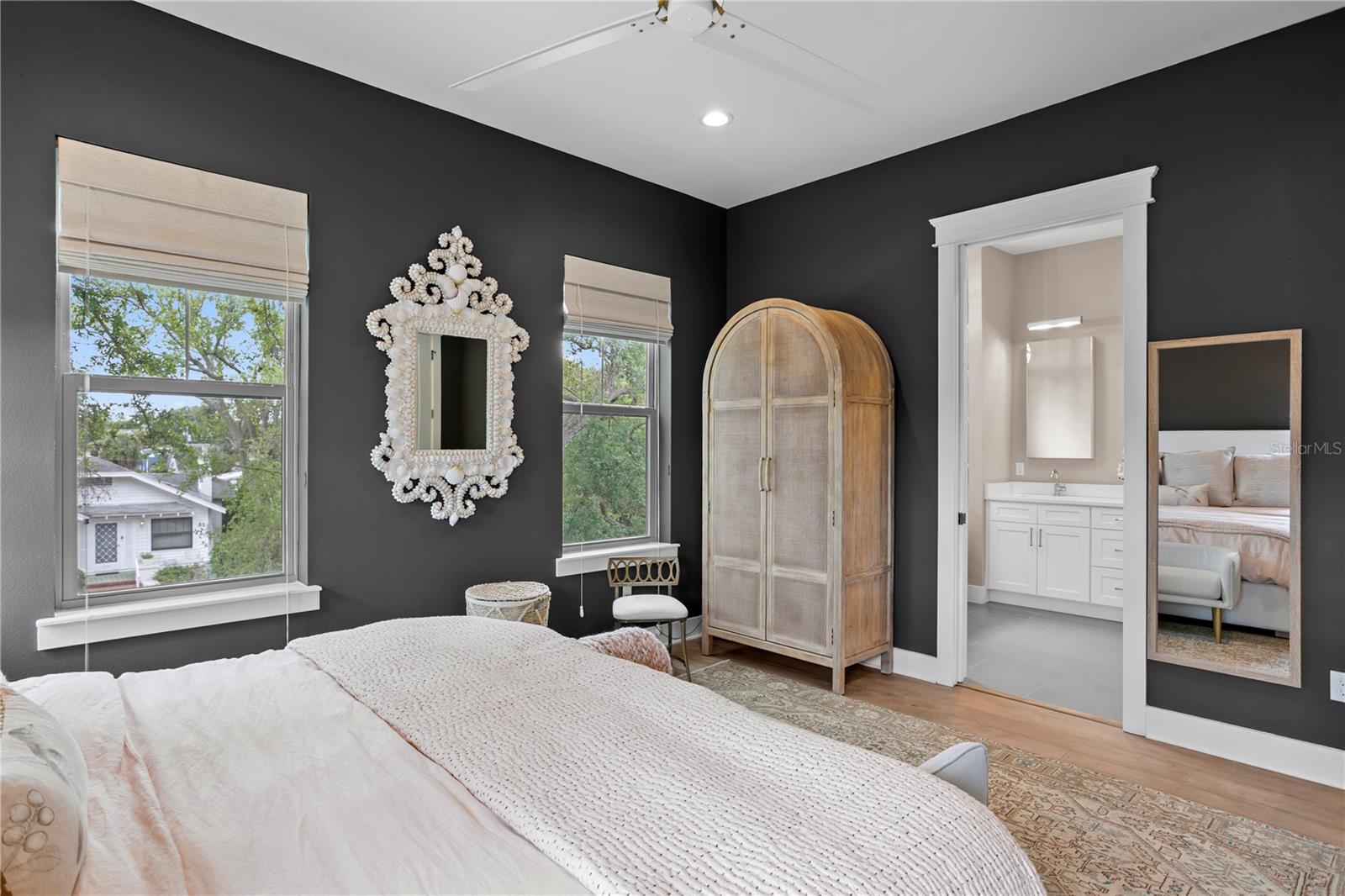 1109 18TH AVE N, ST PETERSBURG, FL, 33704