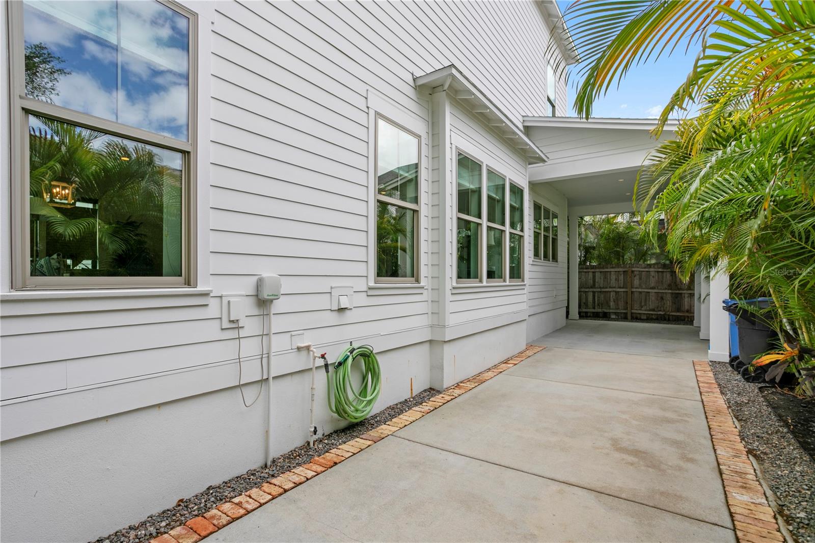 1109 18TH AVE N, ST PETERSBURG, FL, 33704