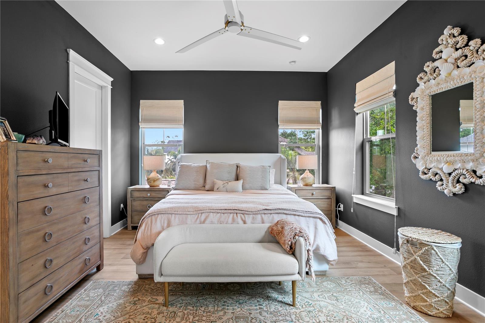 1109 18TH AVE N, ST PETERSBURG, FL, 33704