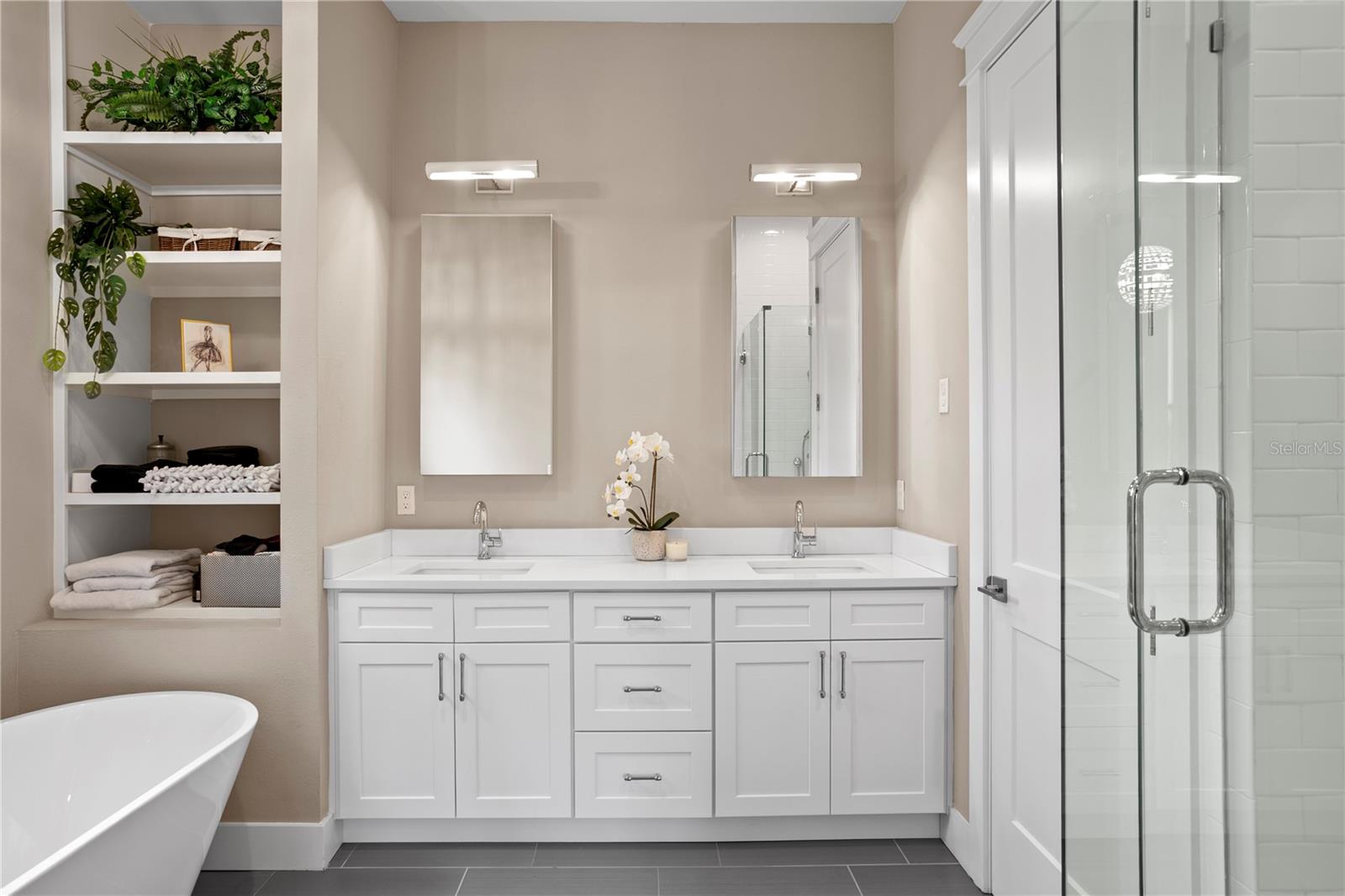 1109 18TH AVE N, ST PETERSBURG, FL, 33704