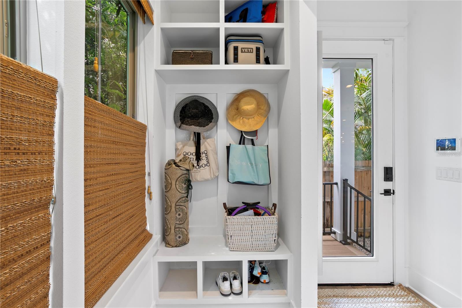 1109 18TH AVE N, ST PETERSBURG, FL, 33704