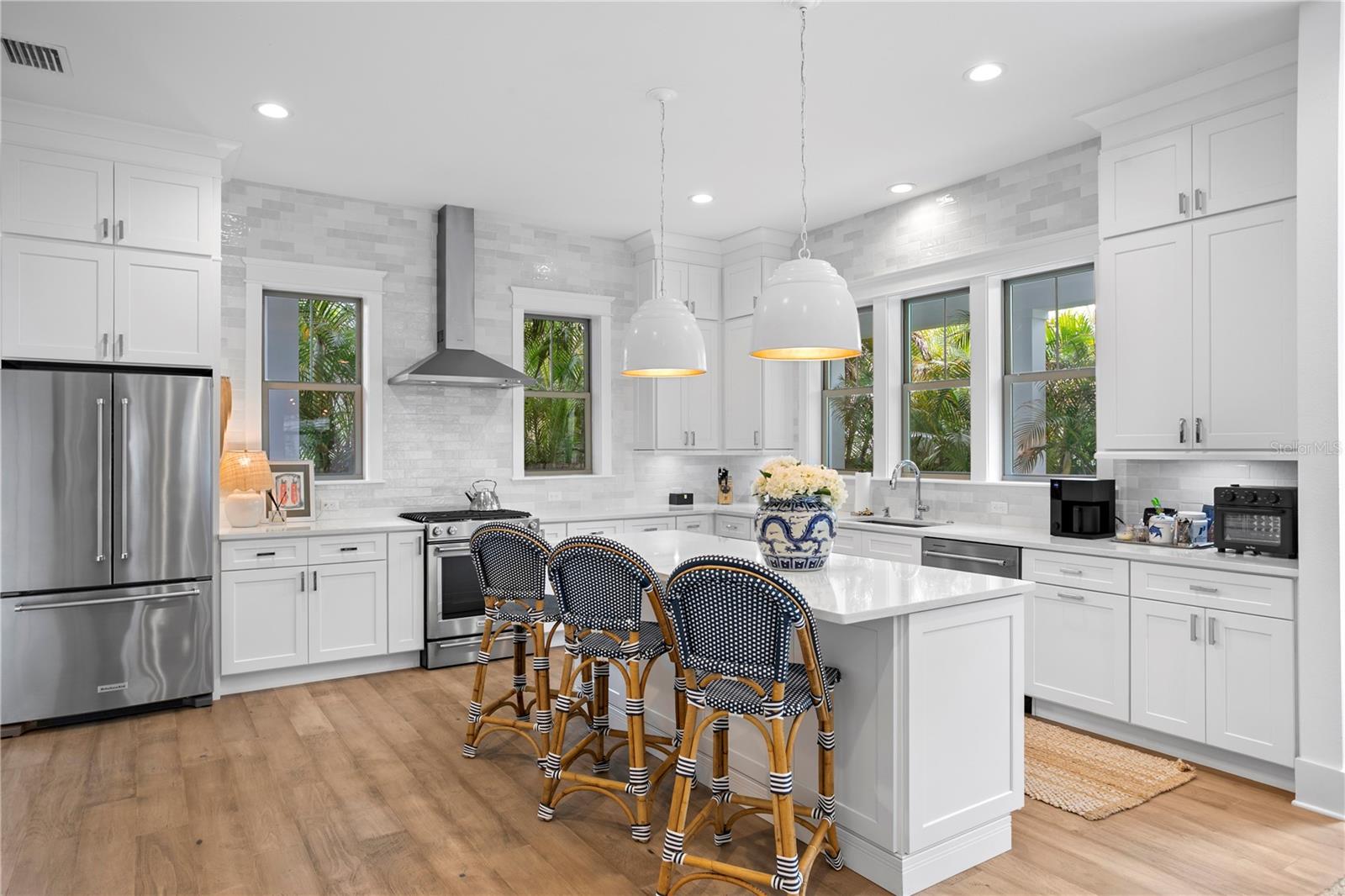 1109 18TH AVE N, ST PETERSBURG, FL, 33704