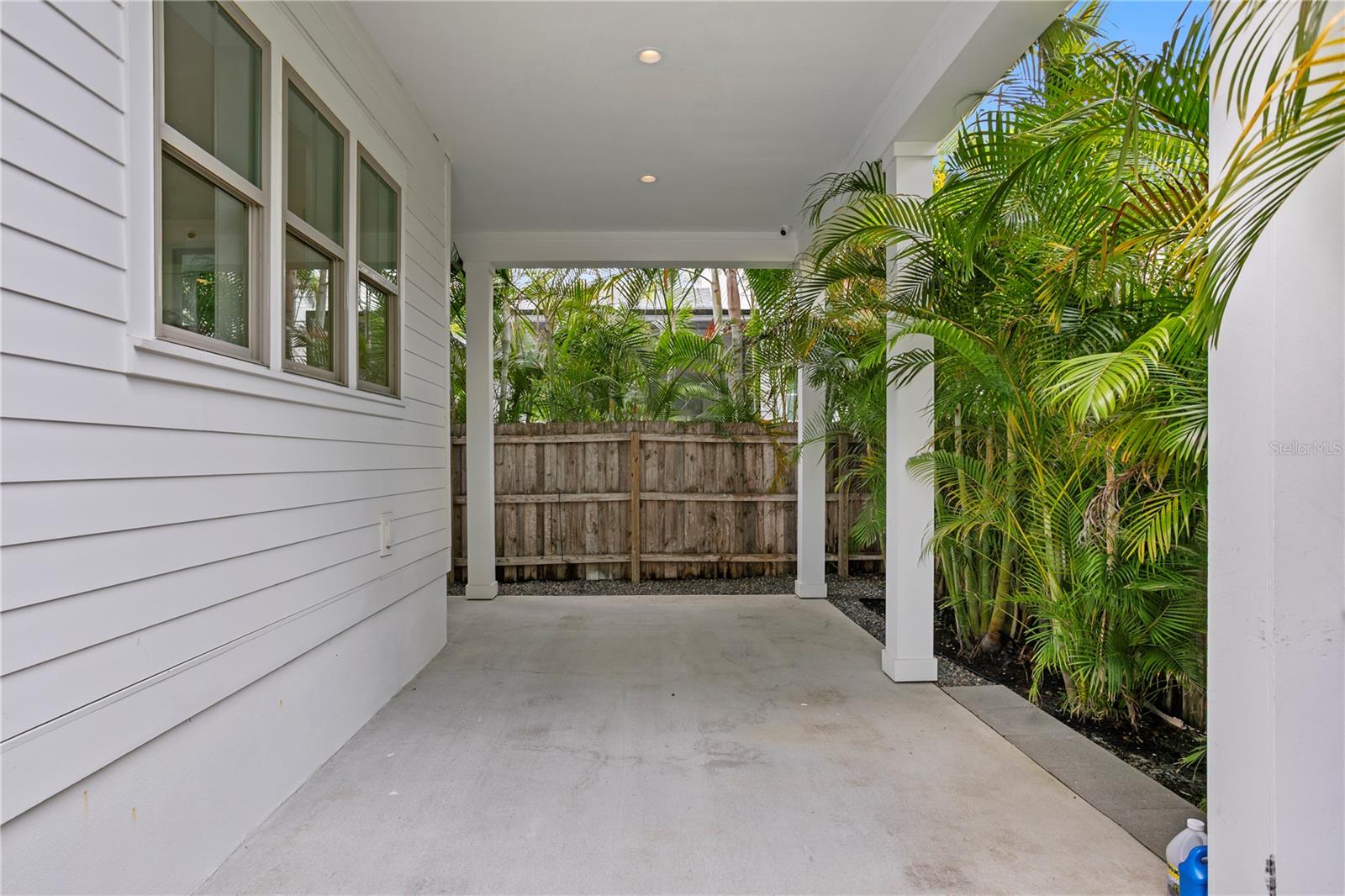 1109 18TH AVE N, ST PETERSBURG, FL, 33704