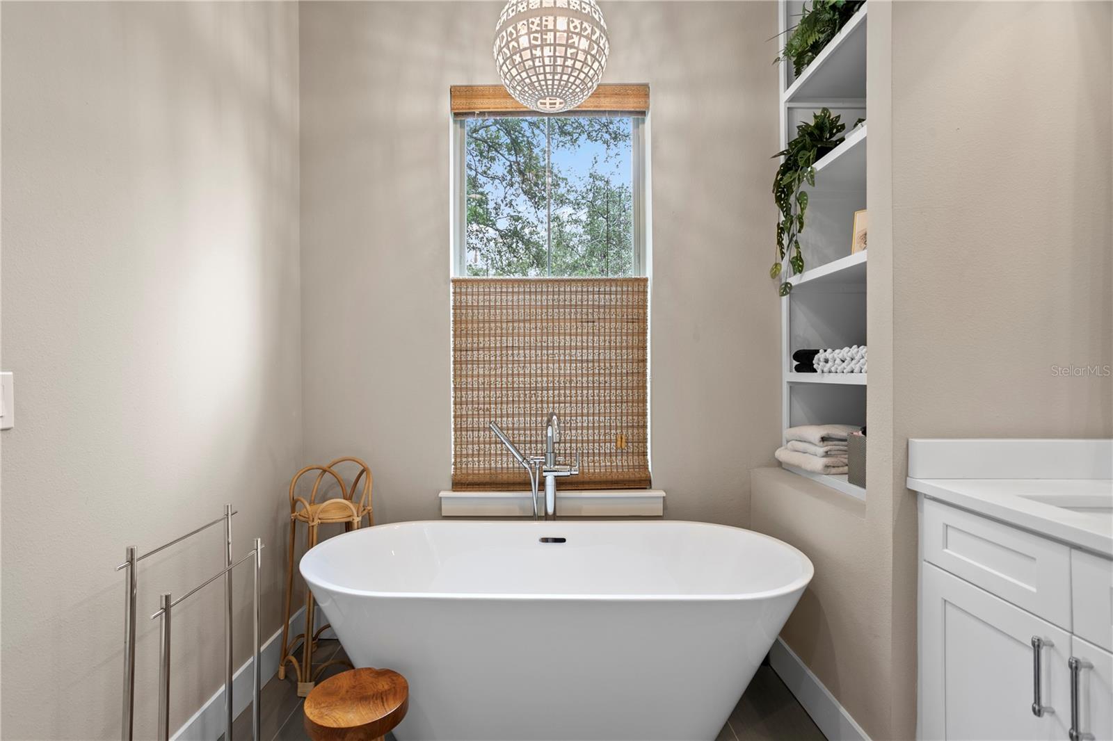 1109 18TH AVE N, ST PETERSBURG, FL, 33704