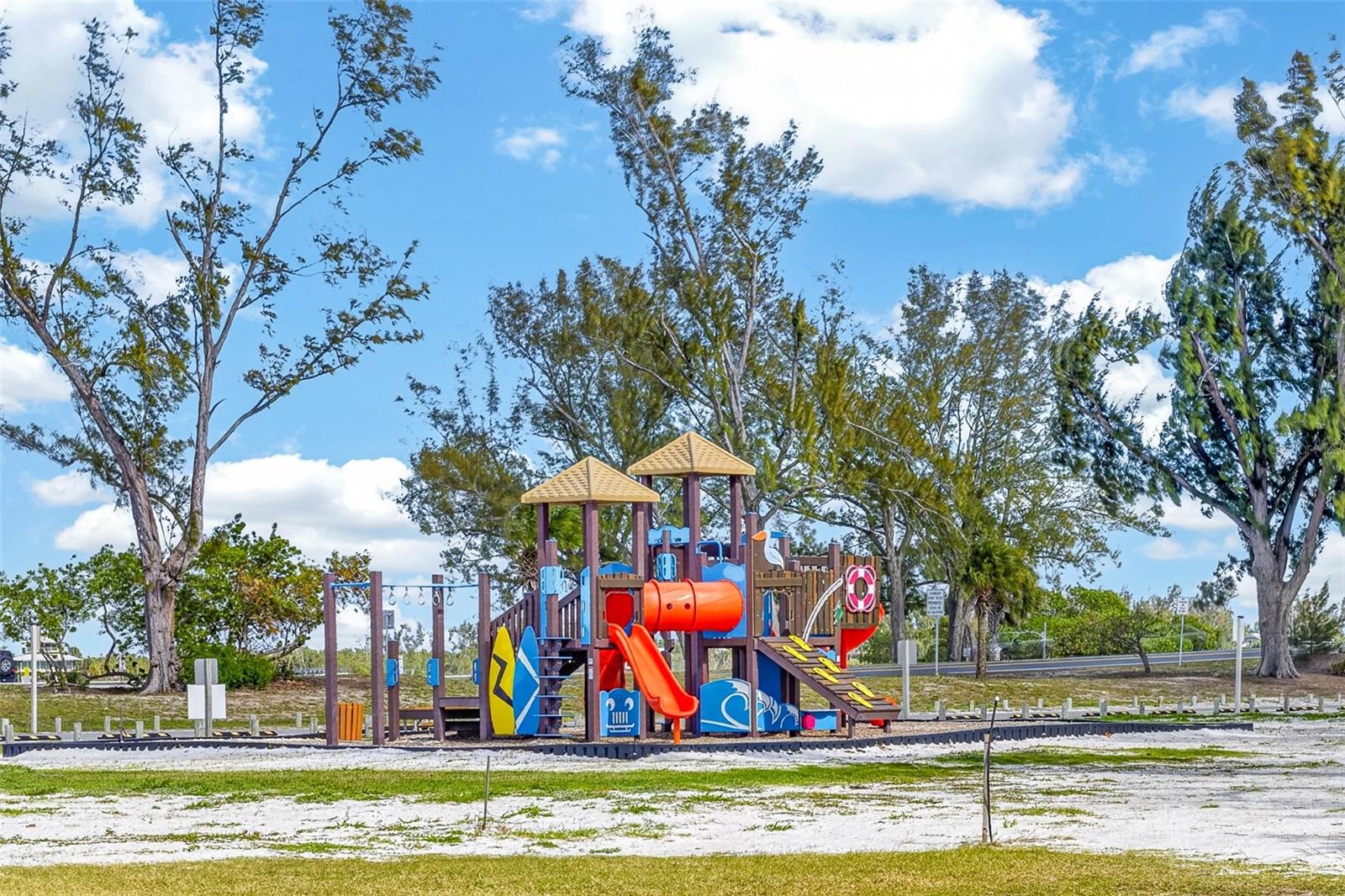 509 SPANISH DR N, LONGBOAT KEY, FL, 34228