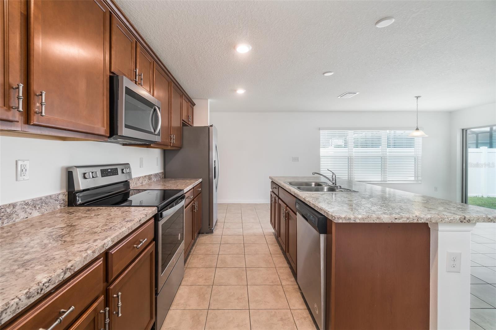 11220 GOLD COMPASS ST, GIBSONTON, FL, 33534