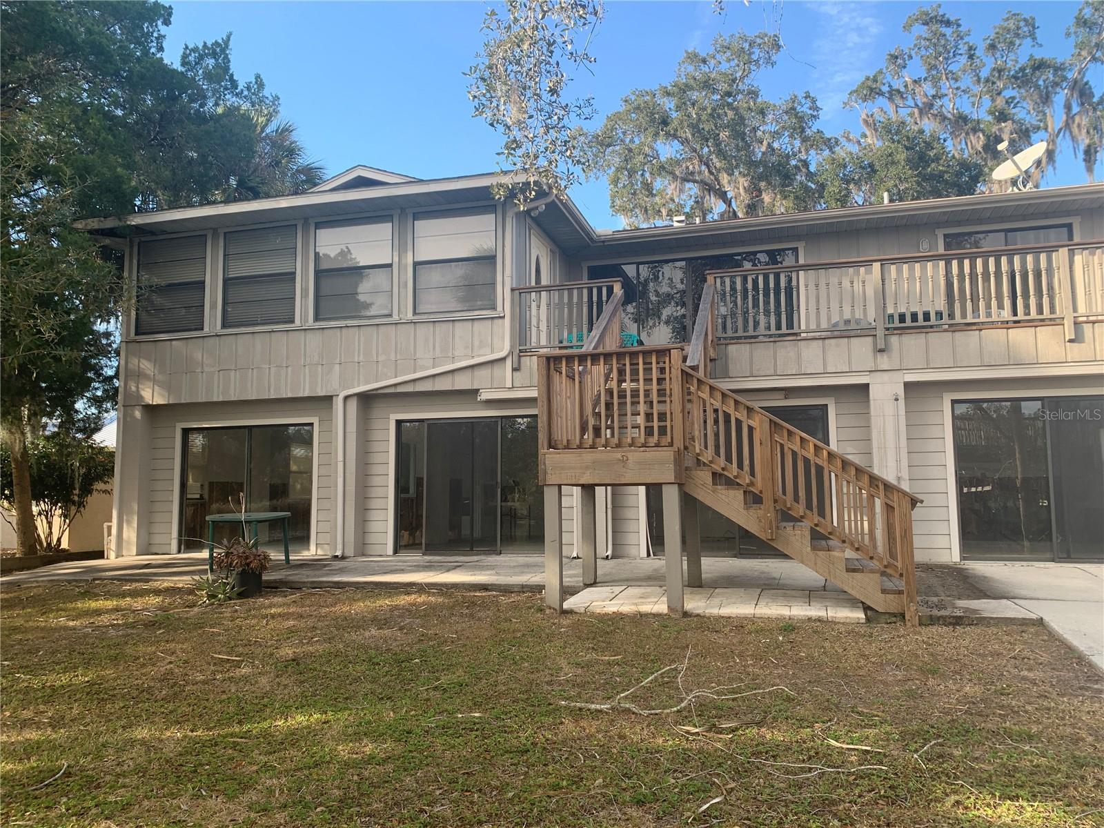 1045 N CRESCENT DR, CRYSTAL RIVER, FL, 34429