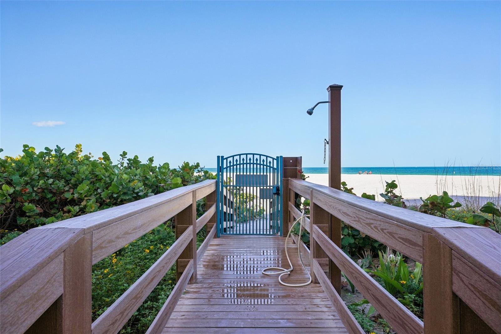 1520 GULF BLVD #202, CLEARWATER BEACH, FL, 33767