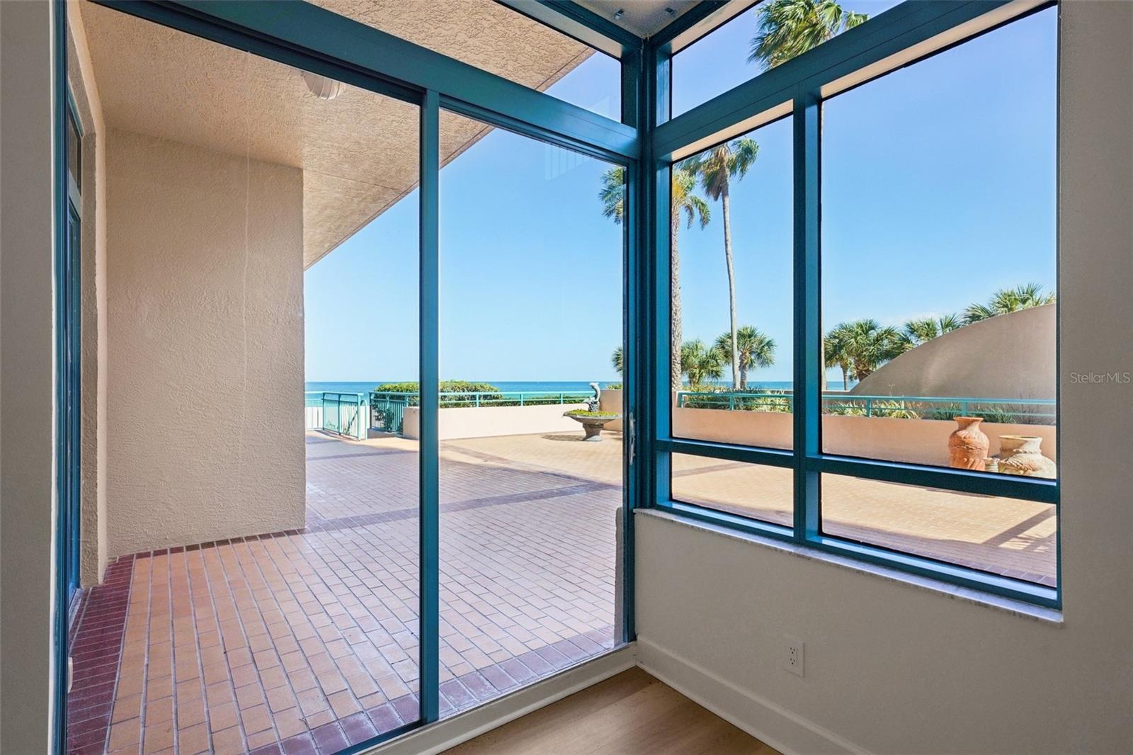 1520 GULF BLVD #202, CLEARWATER BEACH, FL, 33767
