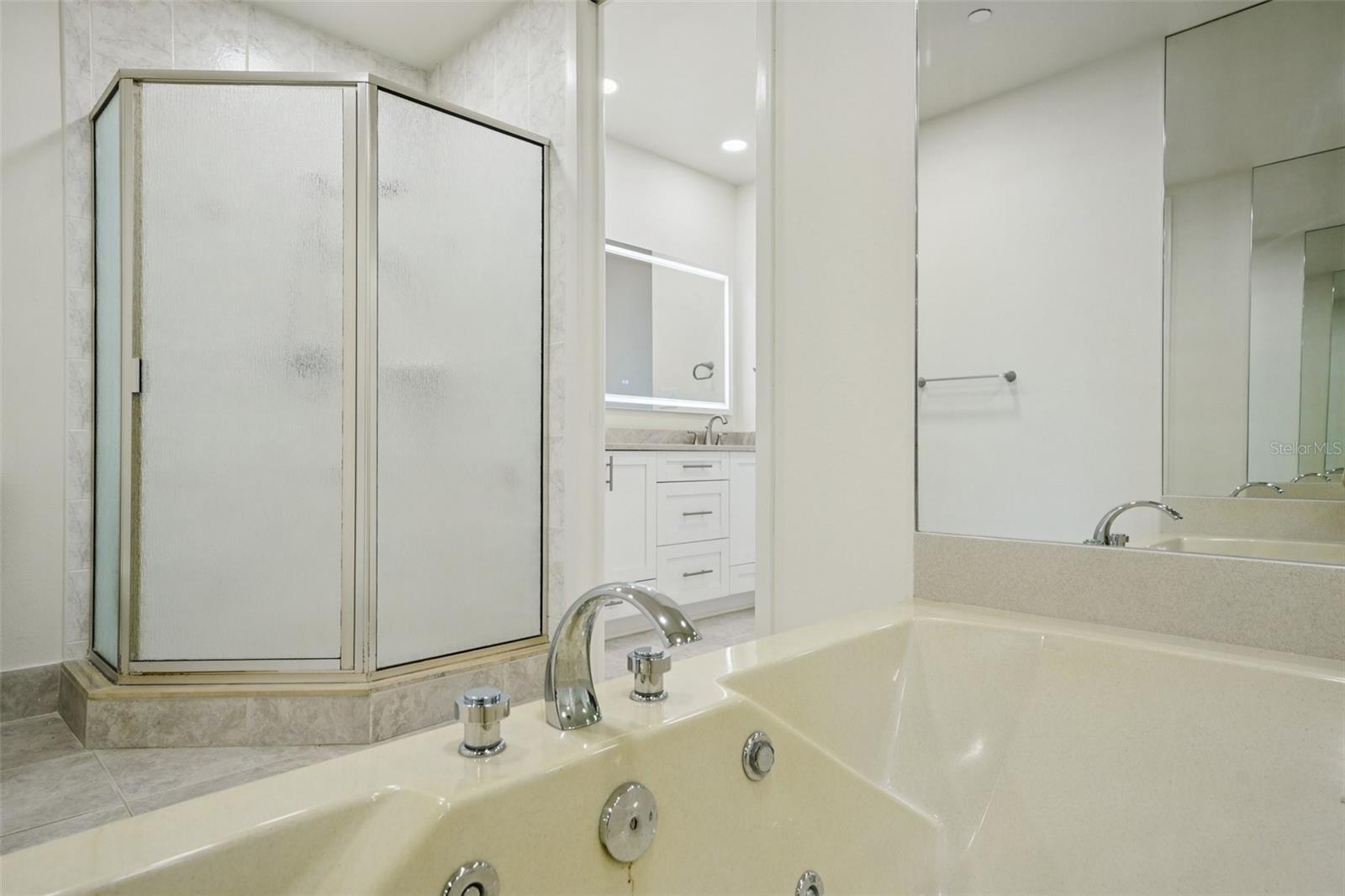 1520 GULF BLVD #202, CLEARWATER BEACH, FL, 33767