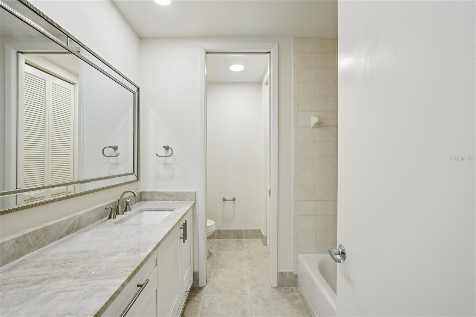 1520 GULF BLVD #202, CLEARWATER BEACH, FL, 33767