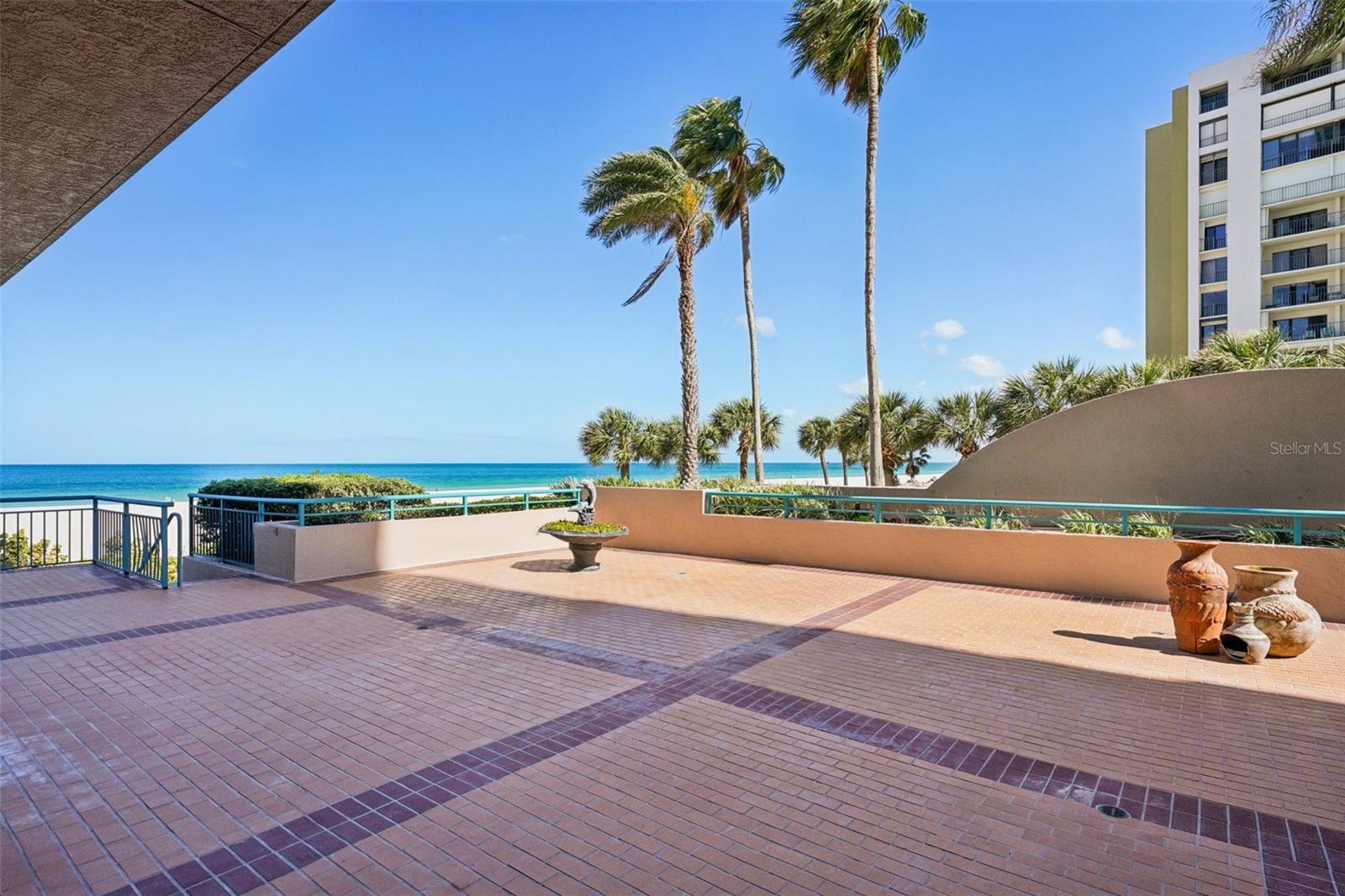 1520 GULF BLVD #202, CLEARWATER BEACH, FL, 33767