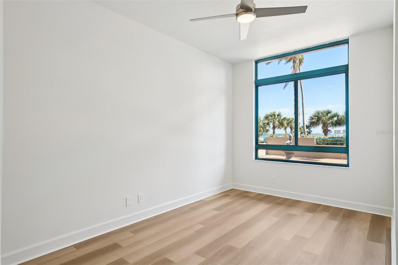 1520 GULF BLVD #202, CLEARWATER BEACH, FL, 33767