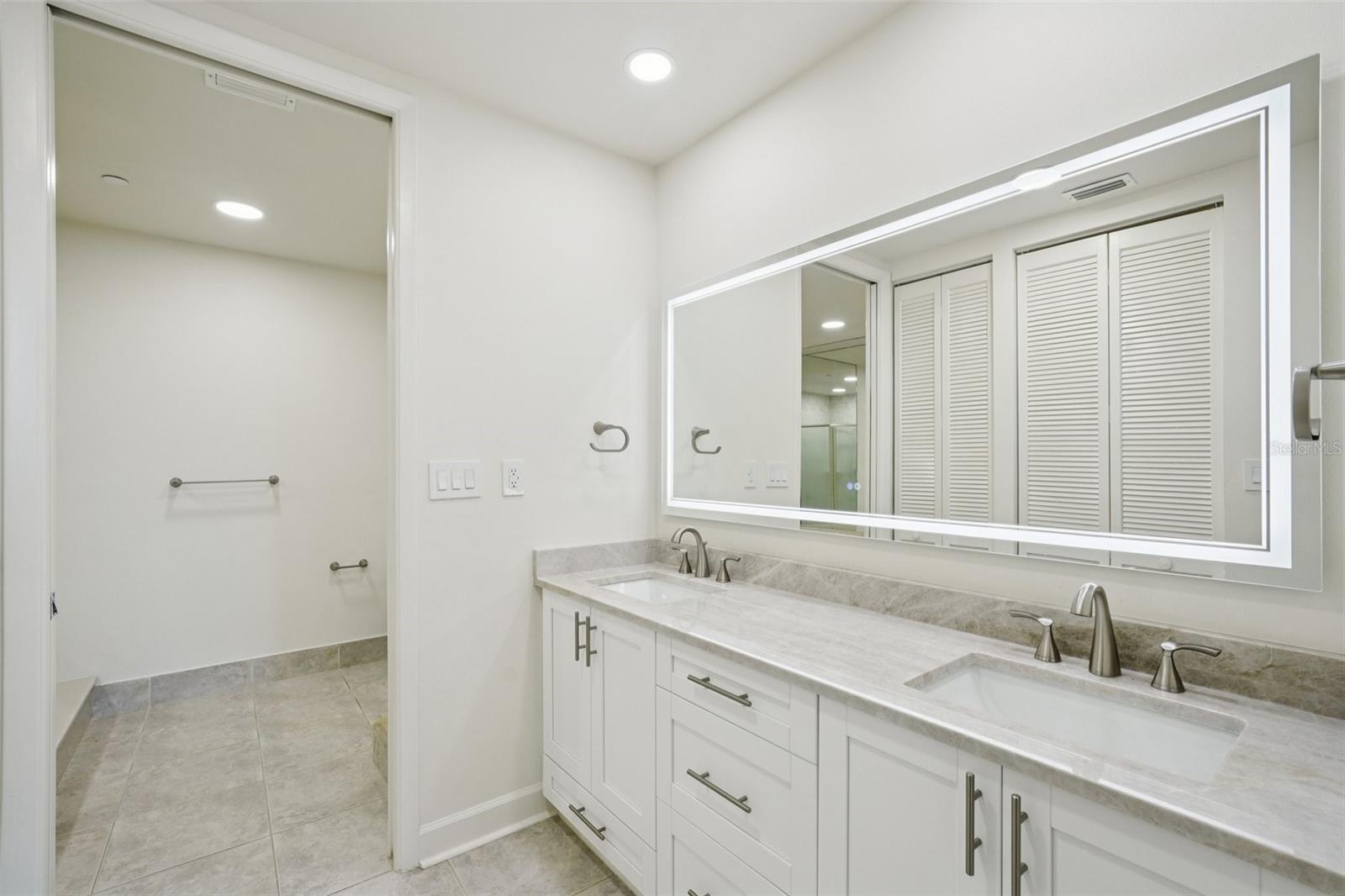 1520 GULF BLVD #202, CLEARWATER BEACH, FL, 33767