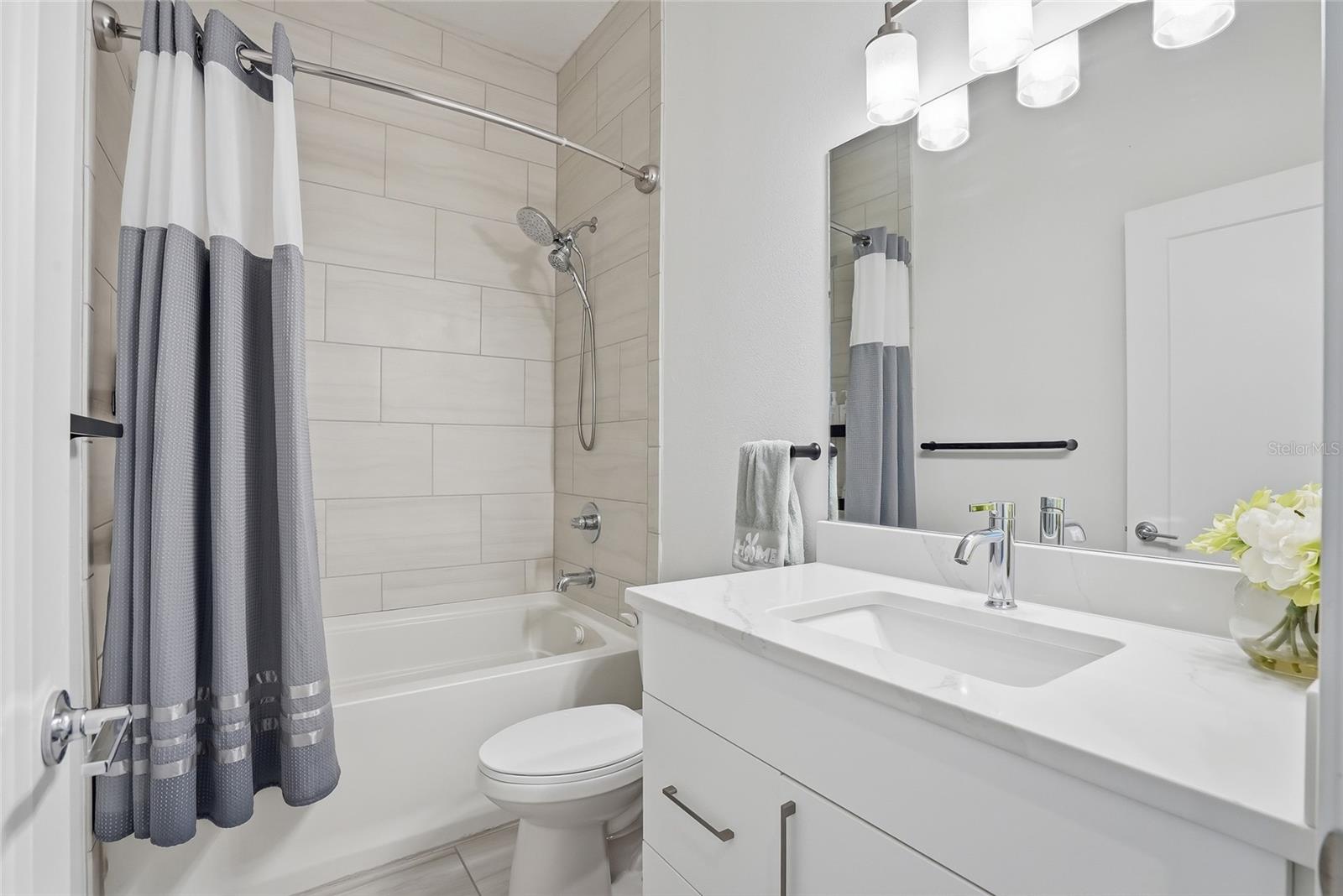 4810 W MCELROY AVE #17, TAMPA, FL, 33611