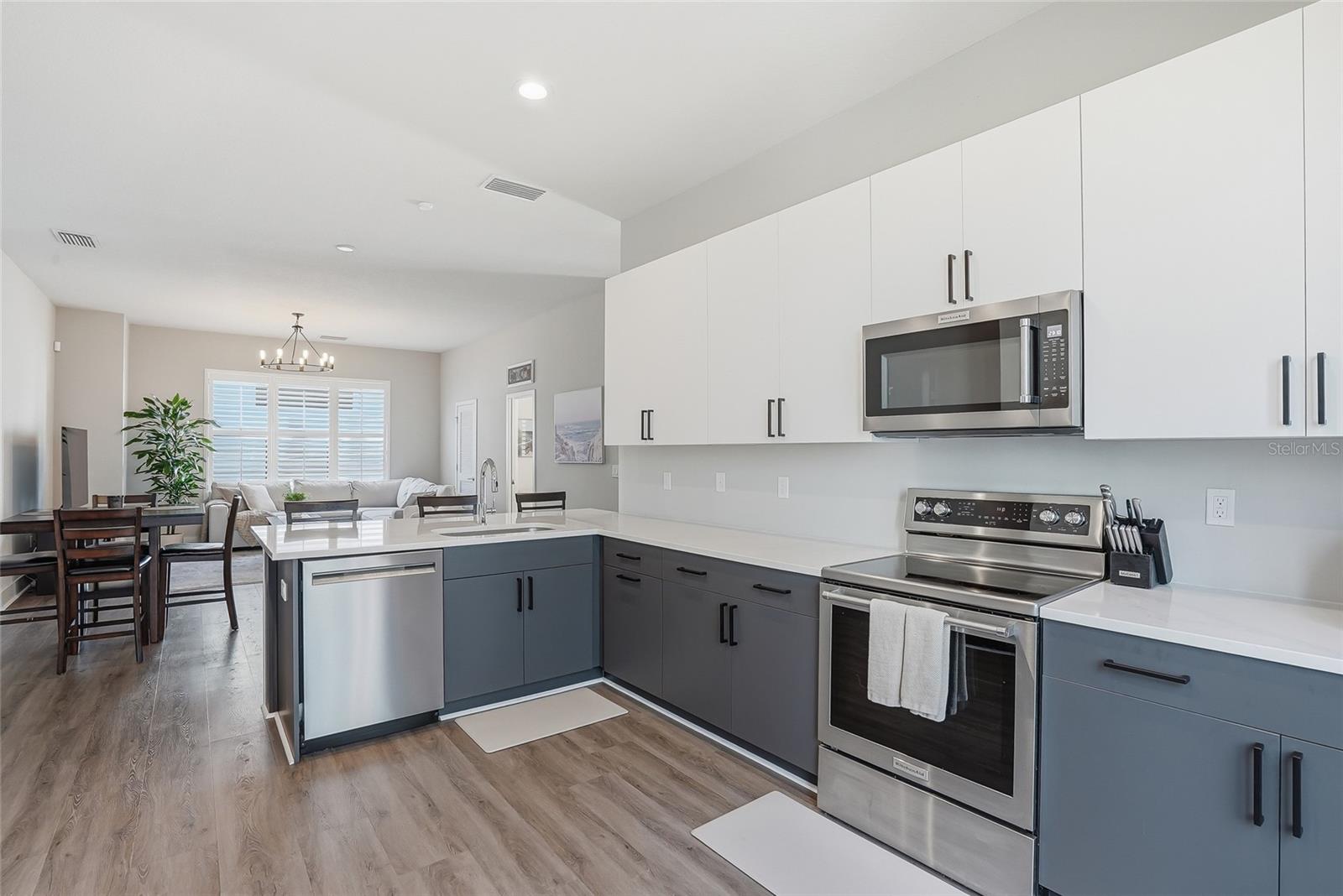 4810 W MCELROY AVE #17, TAMPA, FL, 33611