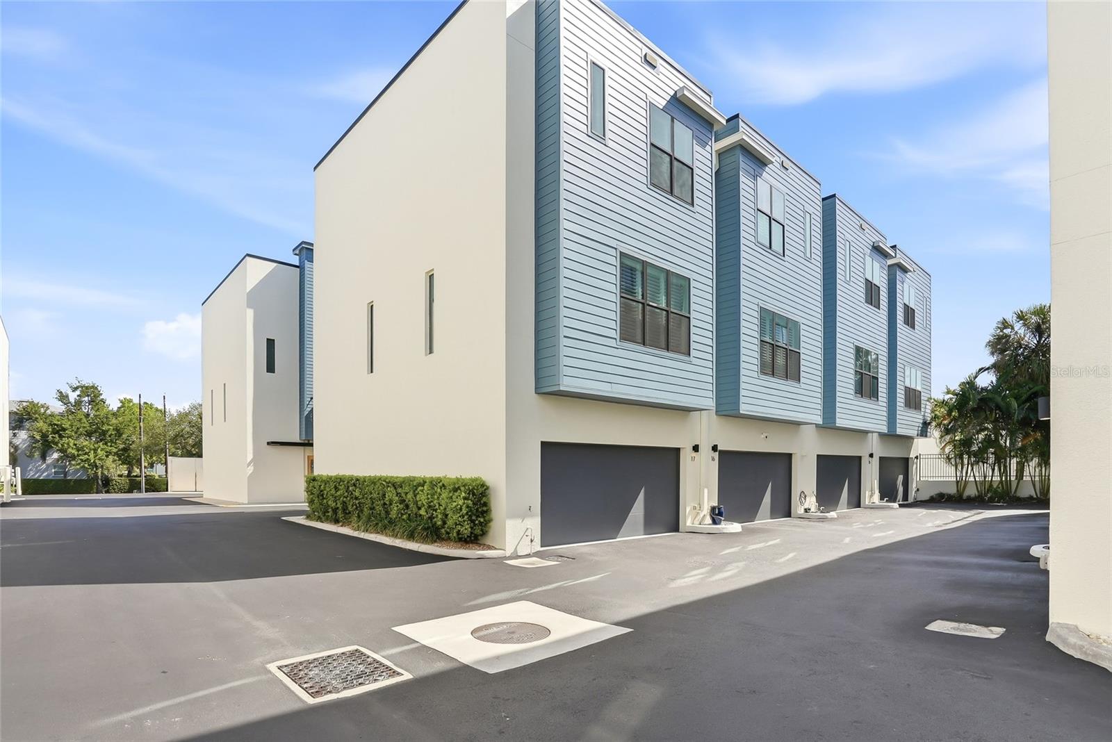 4810 W MCELROY AVE #17, TAMPA, FL, 33611