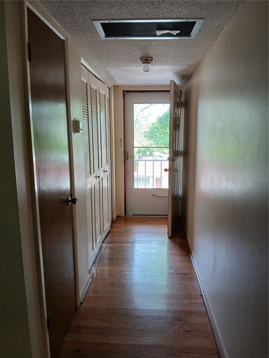 5880 38TH AVE N #304, ST PETERSBURG, FL, 33710