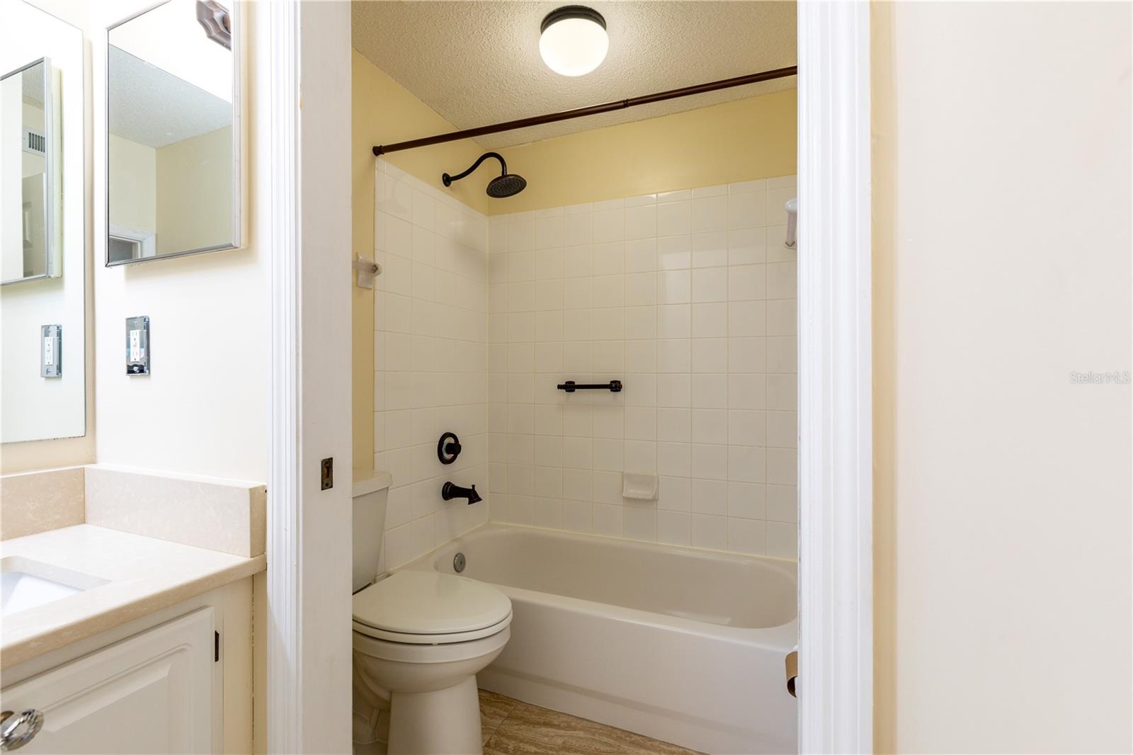 10000 SW 52ND AVE #124, GAINESVILLE, FL, 32608