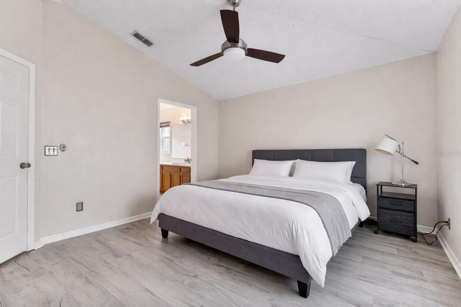 425 PINE CONE DR, DAVENPORT, FL, 33897