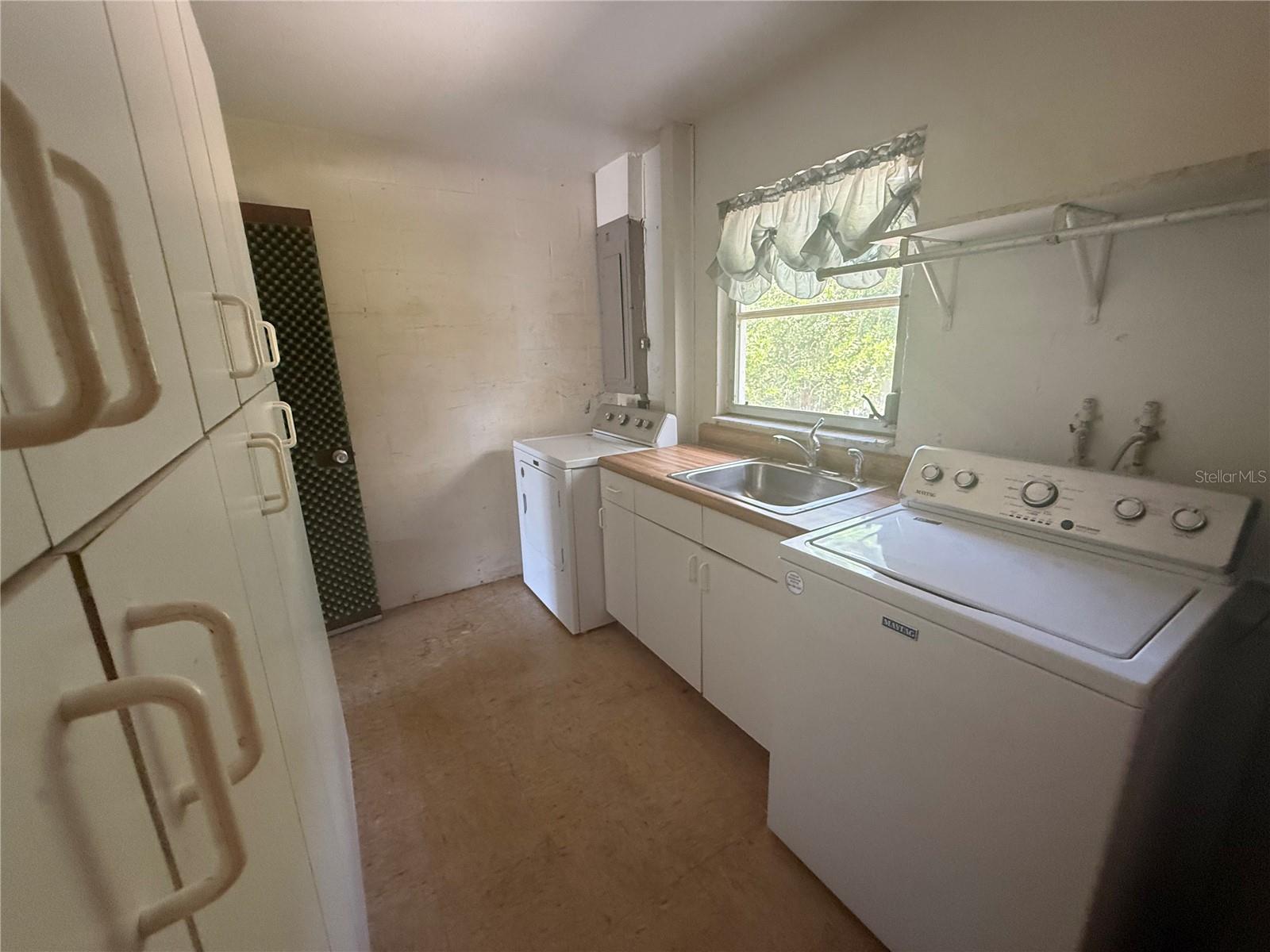 1456 ROYAL RD, VENICE, FL, 34293