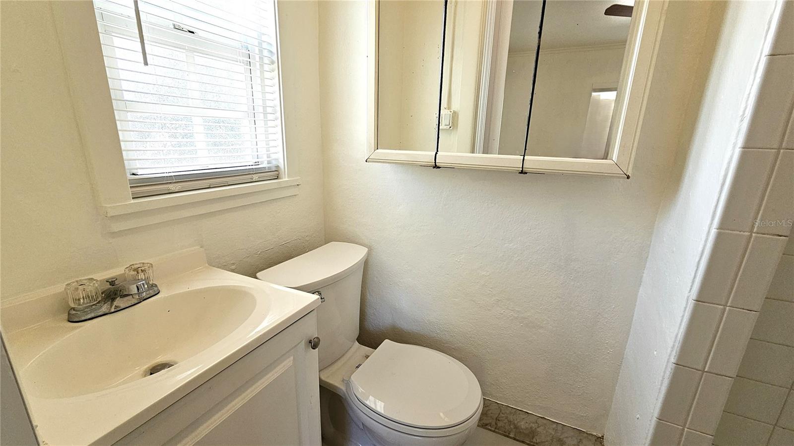 15 N MANGO ST W, ENGLEWOOD, FL, 34223