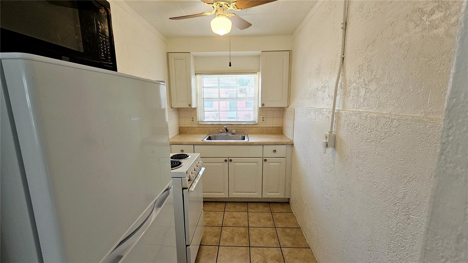 15 N MANGO ST W, ENGLEWOOD, FL, 34223