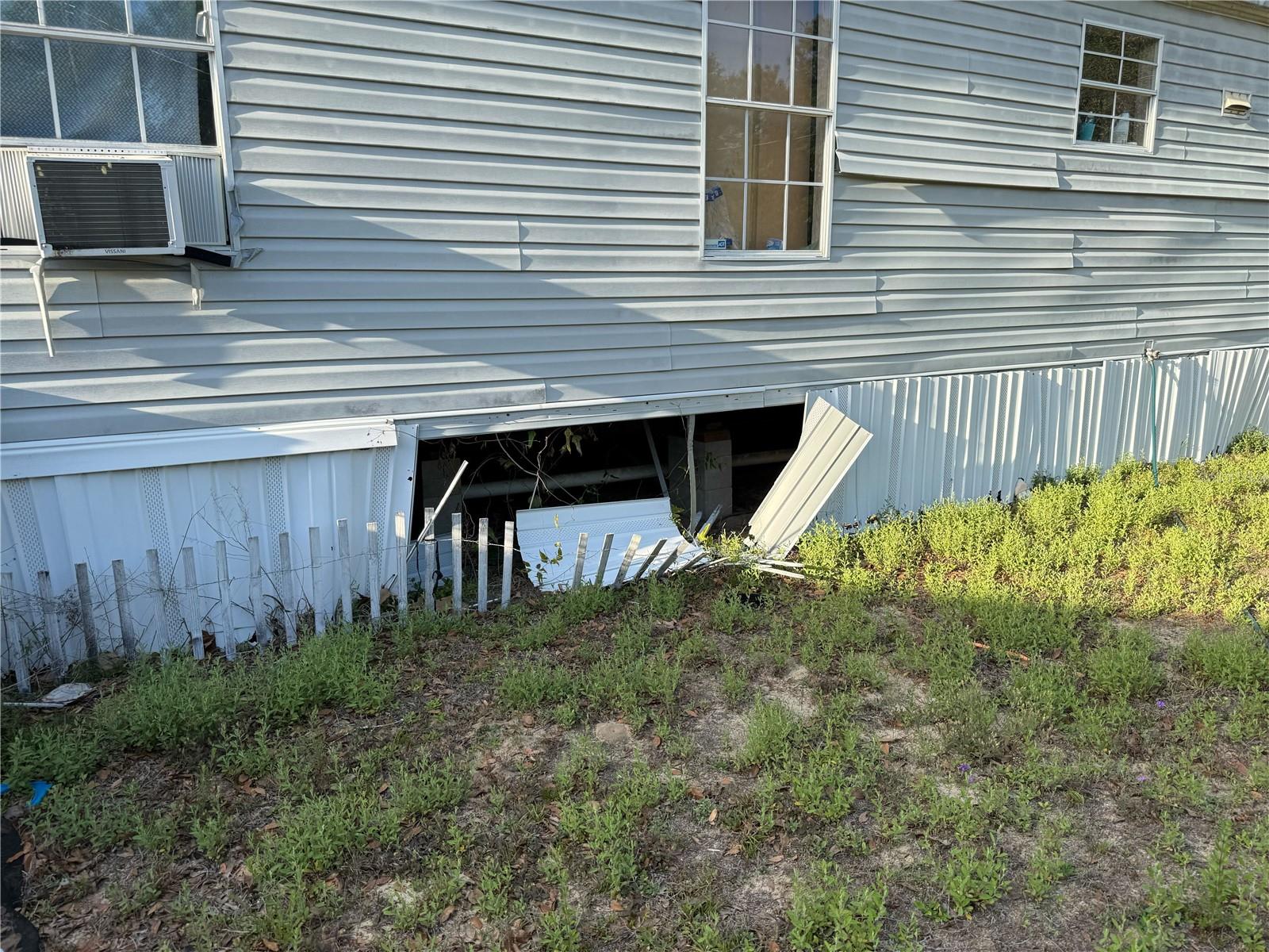8049 BLOUNTSTOWN HWY, TALLAHASSEE, FL, 32310