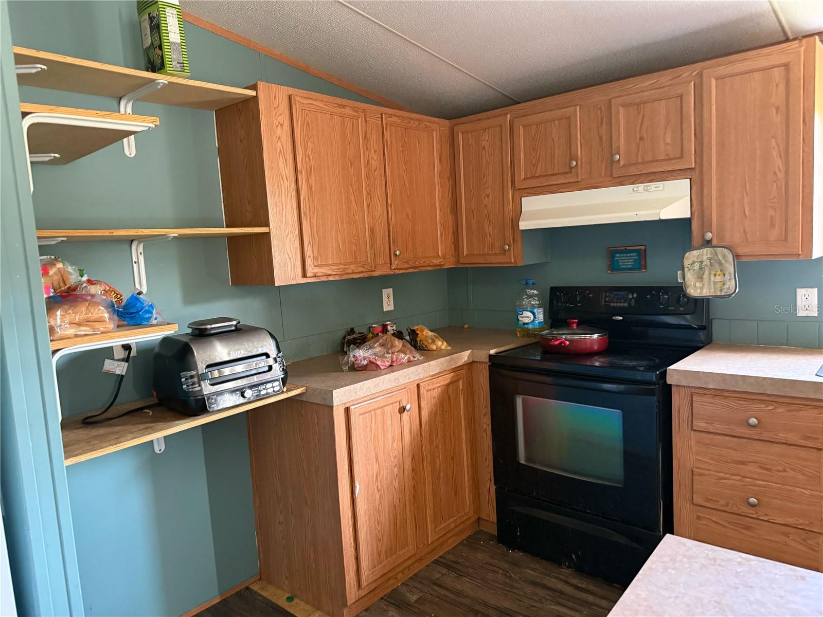 8049 BLOUNTSTOWN HWY, TALLAHASSEE, FL, 32310