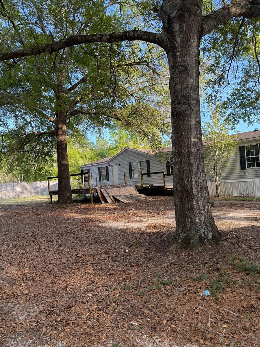 8049 BLOUNTSTOWN HWY, TALLAHASSEE, FL, 32310